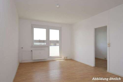 Foto - Wohnung zum Mieten in Halle (Saale) 289,23 € 45.91 m²