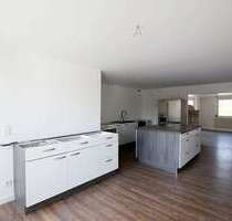 Wohnung zum Mieten in Zwickau 925,00 € 122 m²