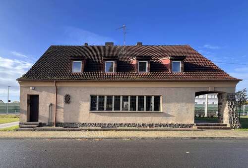 Foto - Spezialgewerbe in Löwenberger Land 98.000,00 € 143 m²