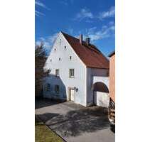 Haus zum Kaufen in Luhe-Wildenau 195.000,00 € 200 m²