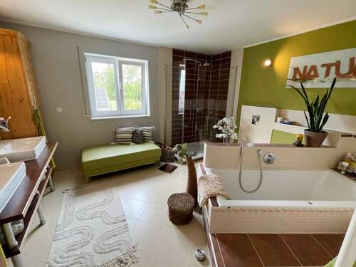 Foto - Haus zum Kaufen in Maxhütte-Haidhof 650.000,00 € 227.85 m²