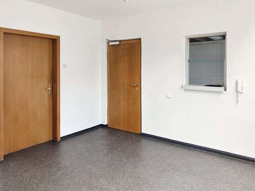 Foto - Büro in Burgau 950,00 € 87 m² - 950,00&nbsp;EUR Kaltmiete, ca.&nbsp; 87,00&nbsp;m&sup2;