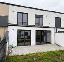 Haus zum Kaufen in Röttenbach 420.000,00 € 120.78 m²