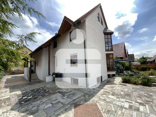 Foto - Haus zum Kaufen in Schwandorf 375.000,00 € 182 m²