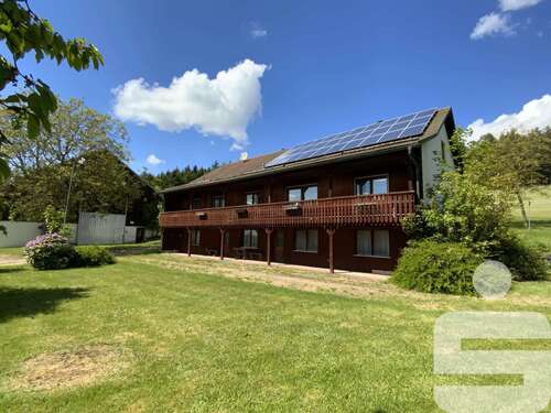Foto - Haus zum Kaufen in Schwarzhofen 559.000,00 € 235 m²