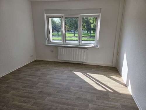 Foto - Wohnung zum Mieten in Dessau-Roßlau 272,00 € 27.06 m²