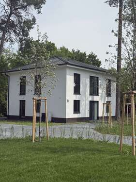 Foto - Haus zum Kaufen in Brandenburg - Blankenfelde-Mahlow 850.000,00 € 153 m²