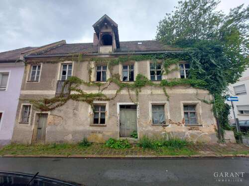 Foto - Haus zum Kaufen in Sulzbach-Rosenberg 120.000,00 € 200 m²