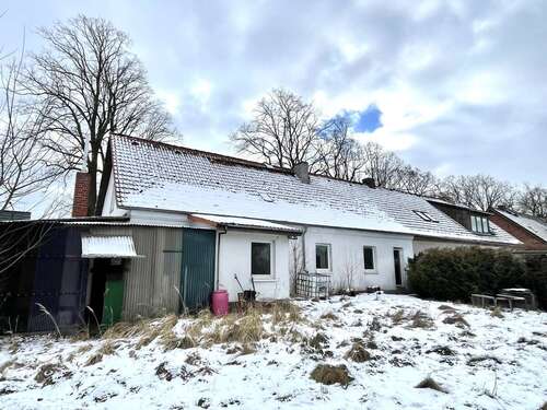 Foto - Haus zum Kaufen in Bartow Pritzenow 64.000,00 € 145.6 m²