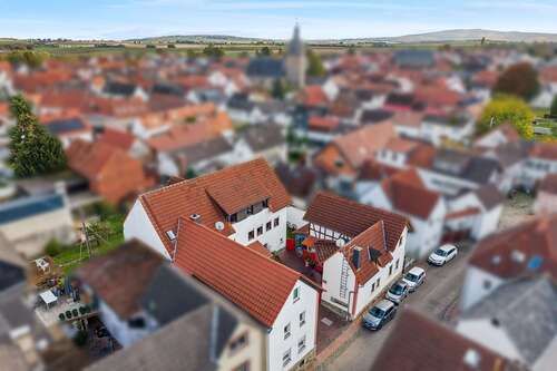 Foto - Haus zum Kaufen in Butzbach 649.000,00 € 448 m²
