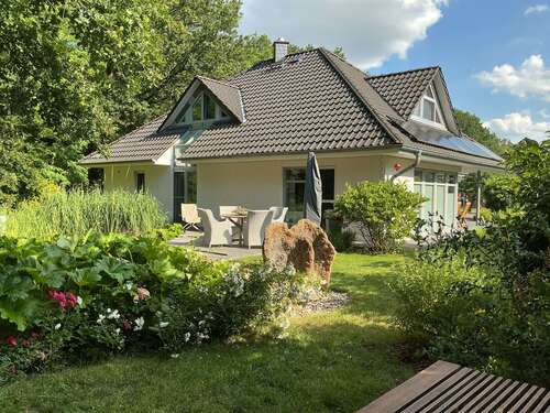 Foto - Haus zum Kaufen in Isenbüttel 649.000,00 € 200 m²