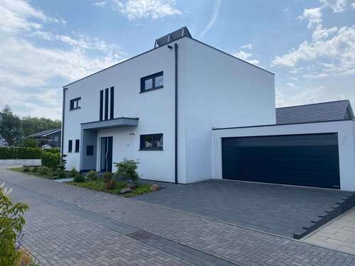 Foto - Haus zum Kaufen in Nettetal 679.000,00 € 185 m²