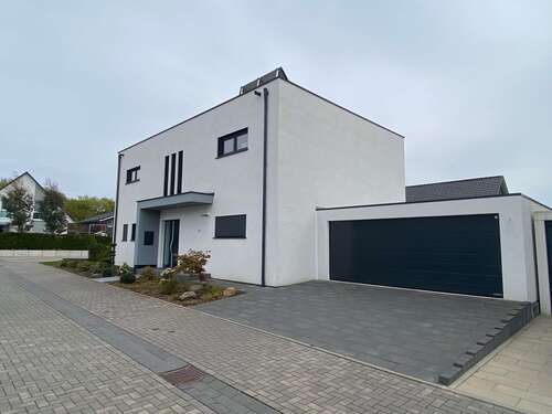 Foto - Haus zum Kaufen in Nettetal 679.000,00 € 185 m²