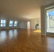 Wohnung zum Mieten in Berlin 3.374,60 € 204.54 m²