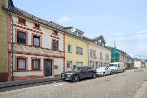 Foto - Haus zum Kaufen in Holzappel 129.000,00 € 143.85 m²