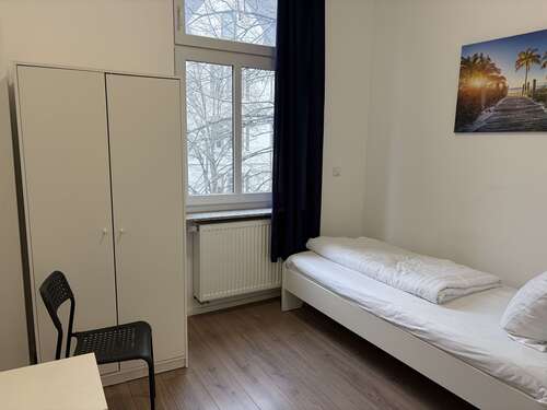 Foto - Wohnung zum Mieten in Frankfurt 450,00 € 9 m²