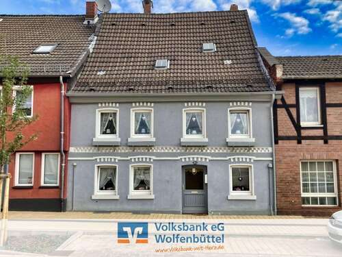 Foto - Haus zum Kaufen in Helmstedt 105.000,00 € 146 m²