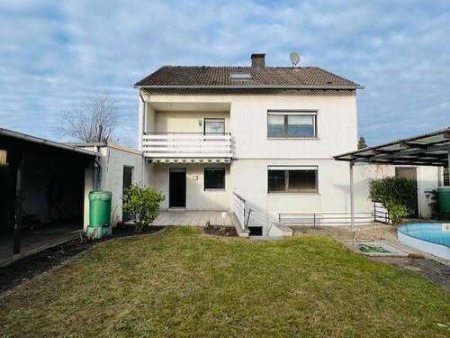 Foto - Haus zum Kaufen in Moers 365.000,00 € 212 m²