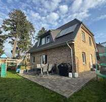 Haus zum Kaufen in Henstedt- Ulzburg 525.000,00 € 136 m²