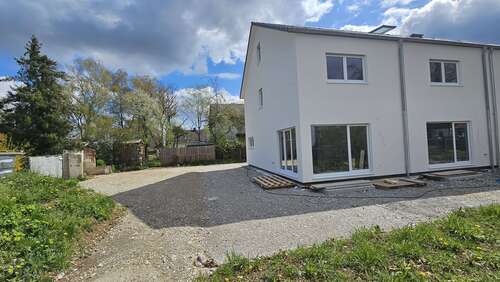 Foto - Haus zum Kaufen in Brunnthal 1.049.000,00 € 134 m²