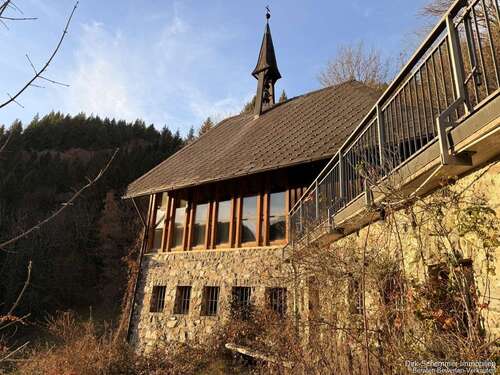 Foto - Haus zum Kaufen in Buchenbach 430.000,00 € 220 m²