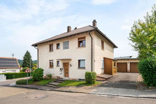 Foto - Haus zum Kaufen in Kürnbach 350.000,00 € 186.58 m²