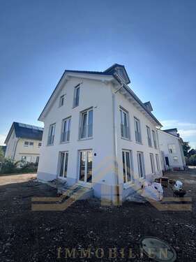 Foto - Haus zum Kaufen in Grasbrunn Neukeferloh 1.225.000,00 € 121 m²