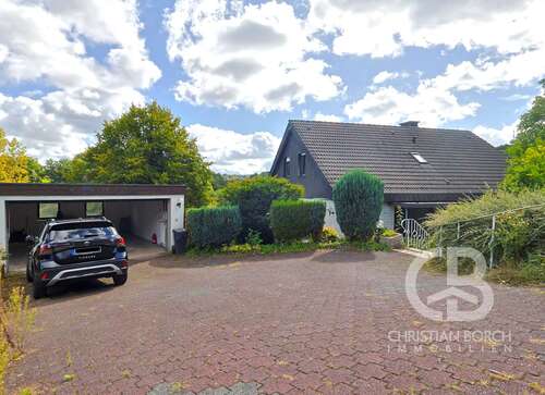 Foto - Haus zum Kaufen in Wiehl-Bielstein 439.000,00 € 284 m²