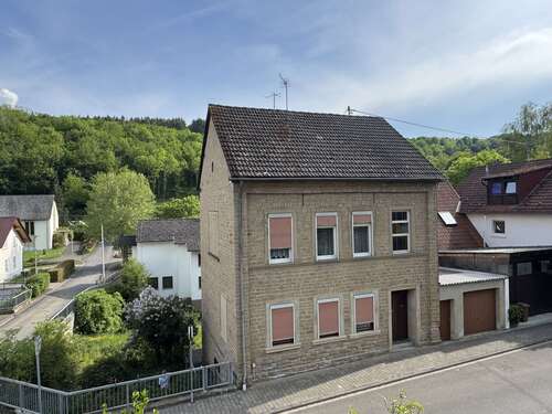 Foto - Haus zum Kaufen in Raumbach 149.000,00 € 120 m²