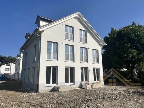 Foto - Haus zum Kaufen in Grasbrunn Neukeferloh 1.295.000,00 € 119 m²