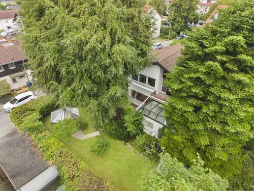 Foto - Haus zum Kaufen in Schwalbach am Taunus 895.000,00 € 166 m²