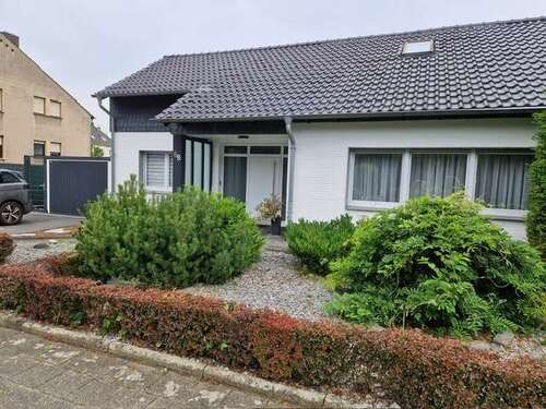 Foto - Haus zum Kaufen in Willich-Schiefbahn 579.000,00 € 190 m²