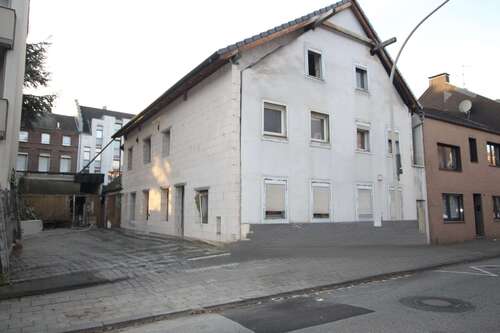 Foto - Haus zum Kaufen in Mönchengladbach 210.000,00 € 400 m²