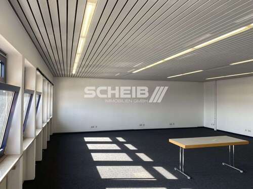 Foto - Büro in Crailsheim 1.030,98 € 187.45 m²
