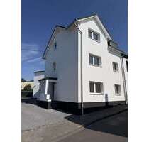 Haus zum Kaufen in Heimbach-Weis 469.000,00 € 170 m²