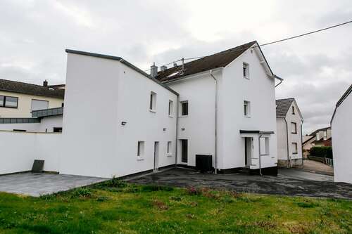 Foto - Haus zum Kaufen in Heimbach-Weis 469.000,00 € 170 m²