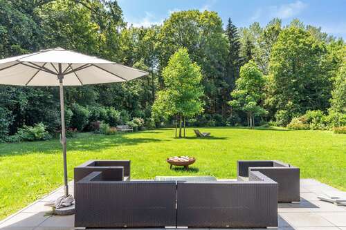 Foto - Haus zum Kaufen in Vaterstetten 3.680.000,00 € 407 m²