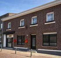 Haus zum Kaufen in Brüggen 490.000,00 € 210 m²