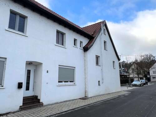 Foto - Haus zum Kaufen in Neckartailfingen 849.000,00 € 324 m²