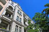 Halle in Berlin 398,00 € 77.03 m²