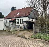 Haus zum Kaufen in Bochum Höntrop 199.000,00 € 211 m² - Bochum / Höntrop