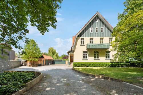 Foto - Haus zum Kaufen in Sehnde 1.298.000,00 € 374 m²