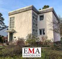 Haus zum Kaufen in Berlin 1.400.000,00 € 240 m²