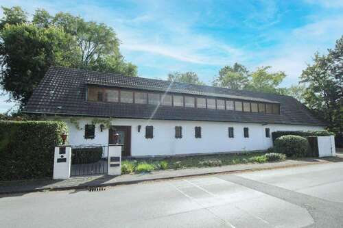 Foto - Haus zum Kaufen in Düsseldorf 1.999.000,00 € 530.24 m²