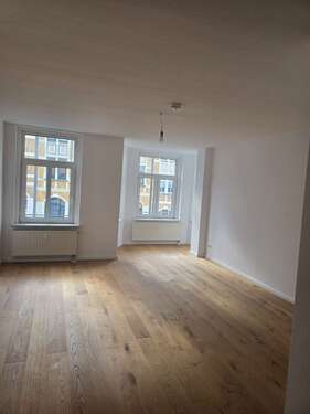 Foto - Wohnung zum Mieten in Plauen 487,00 € 74.78 m²