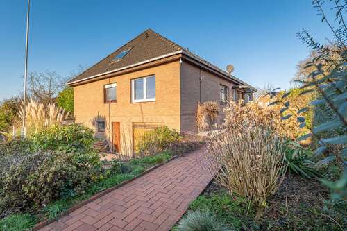 Foto - Haus zum Kaufen in Drochtersen 428.000,00 € 197.13 m²