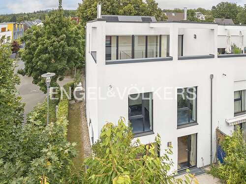 Foto - Haus zum Kaufen in Oberursel 980.000,00 € 162 m²