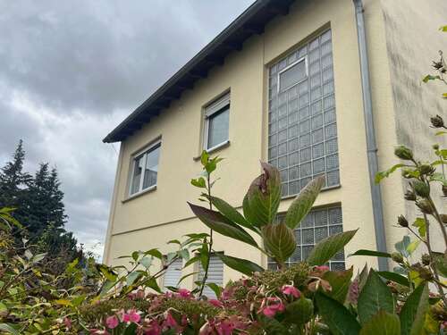 Foto - Haus zum Kaufen in Kelkheim 549.000,00 € 168 m²