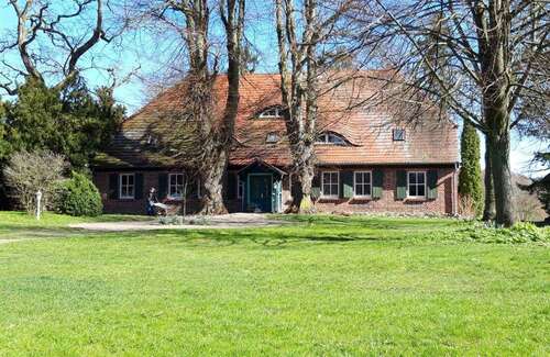 Foto - Haus zum Kaufen in Alt Karin 359.000,00 € 470 m²