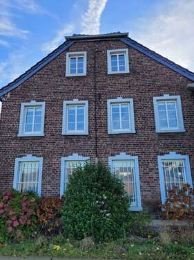 Foto - Haus zum Kaufen in Krefeld 950.000,00 € 220 m²